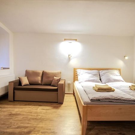 Apartmanek Mezi Kopci Apartment Jachymov Exterior photo